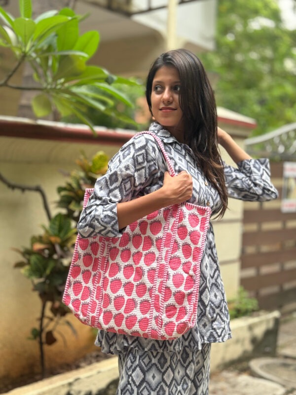 Pink quilted cotton tote bag